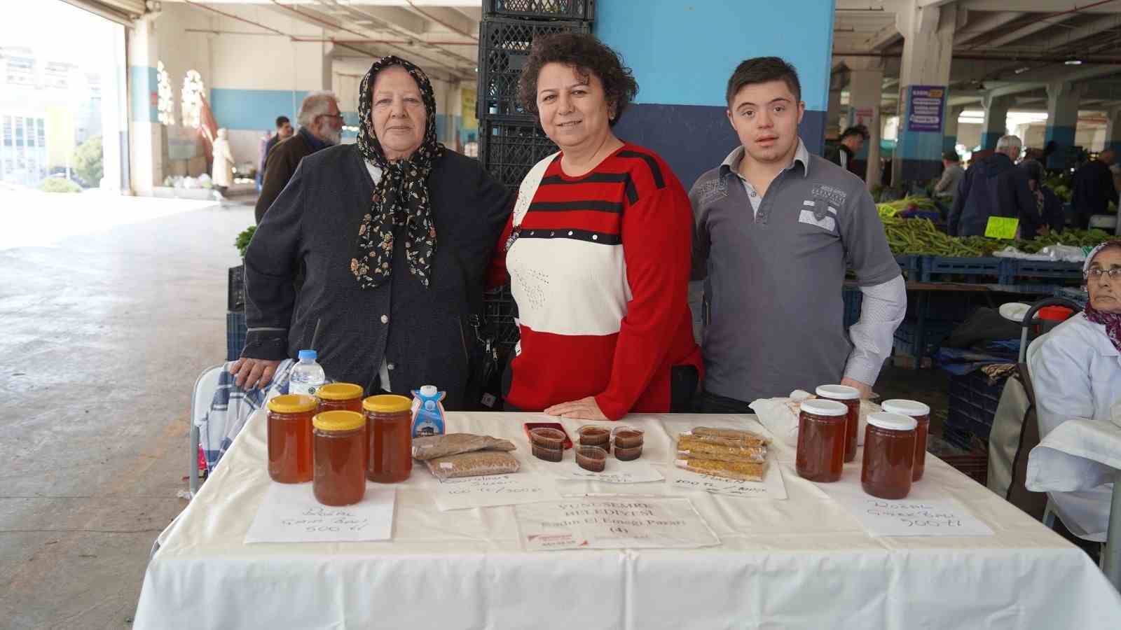 Kadınlar üretip aile bütçelerine katkı sağlıyor
