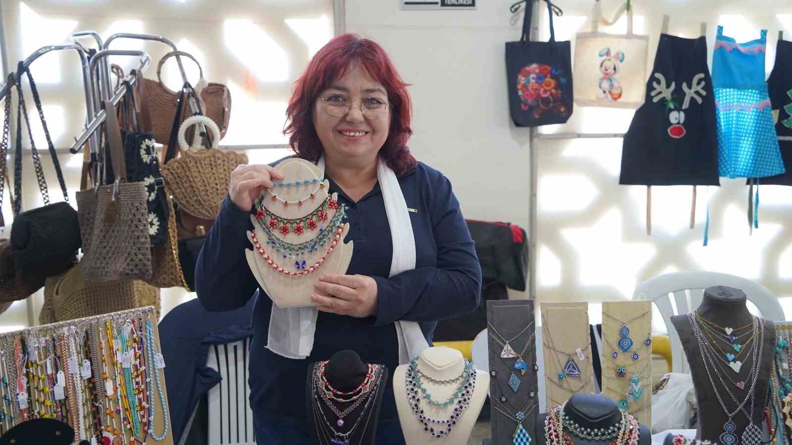 Kadınlar üretip aile bütçelerine katkı sağlıyor
