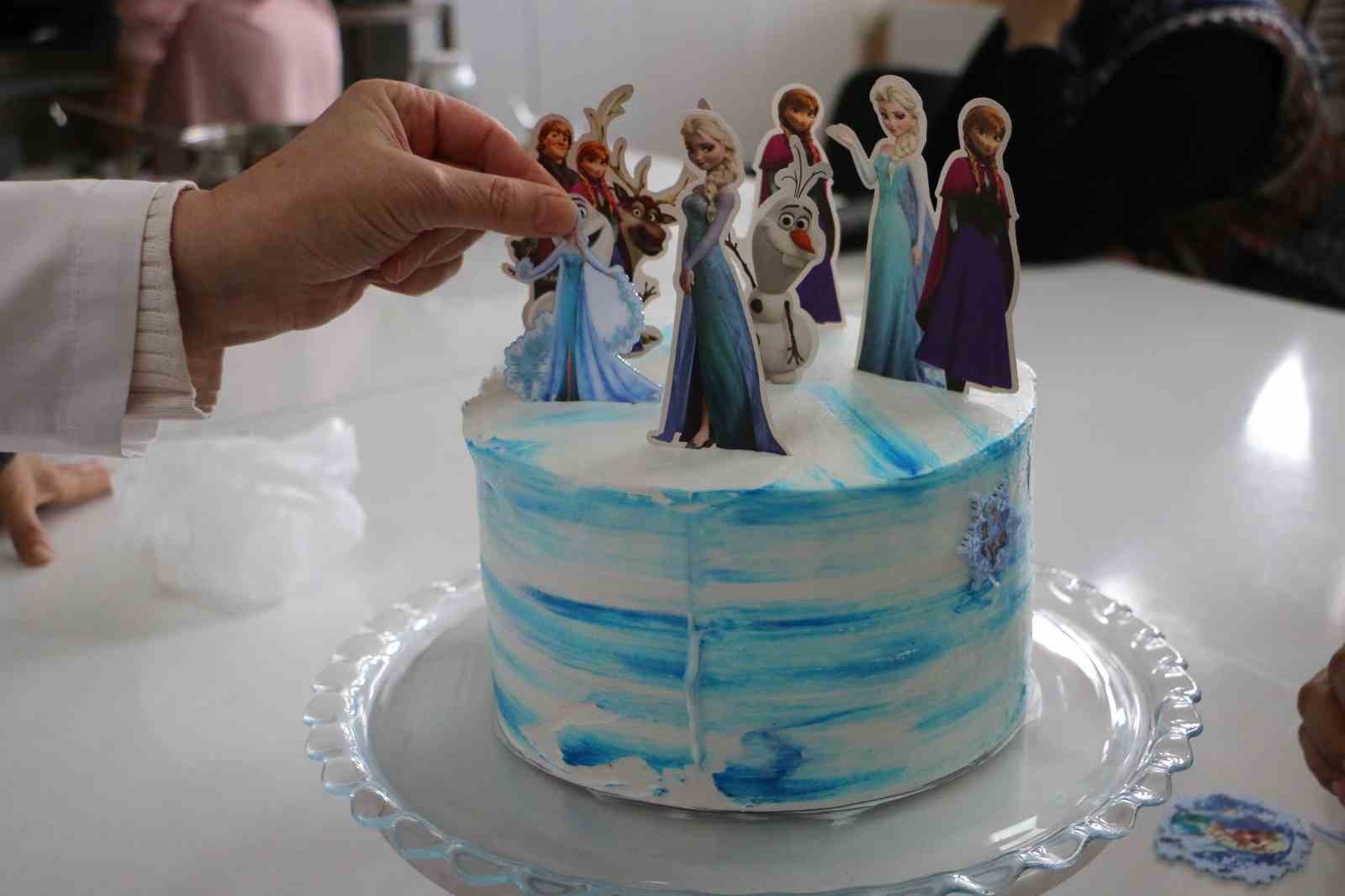 Kadınların emeği madalyayla taçlandı
