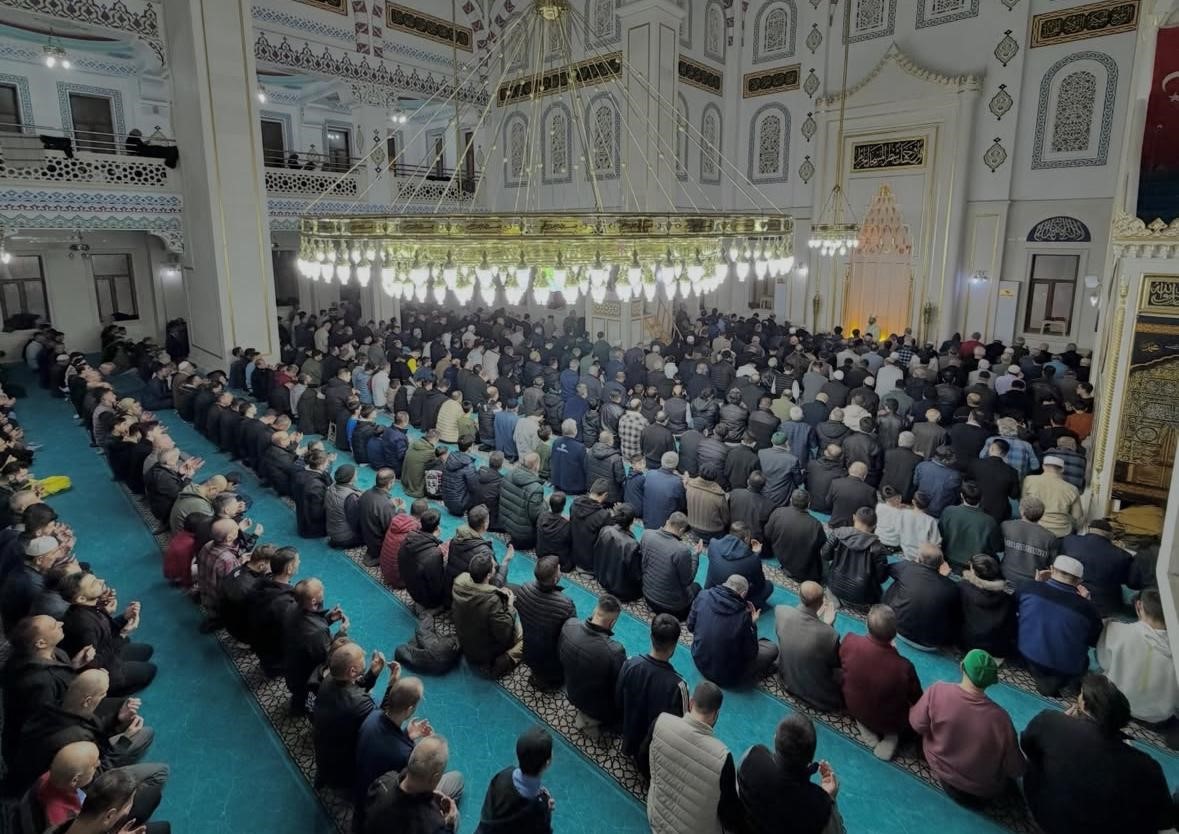 Kadir Gecesi, Sincan’da dualarla idrak edildi
