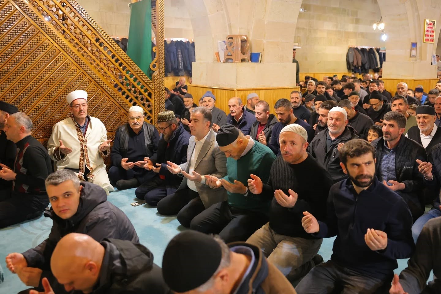 Kadir Gecesi Tarihi Ulu Camii’nde idrak edildi
