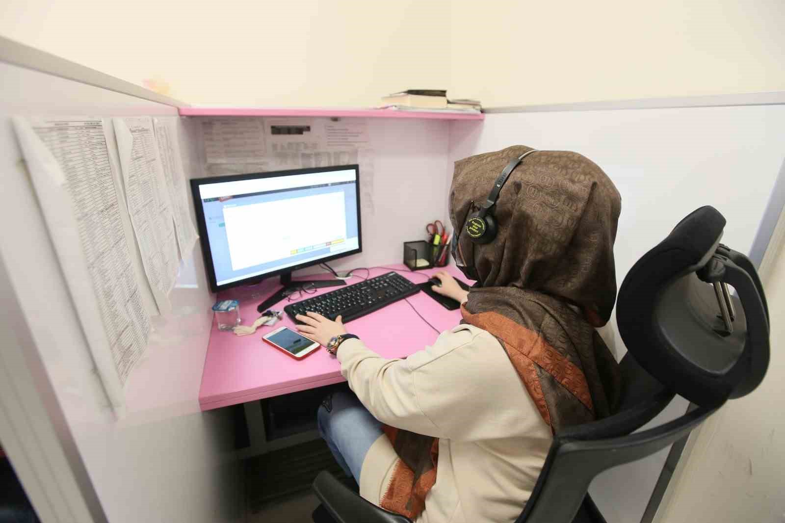 Kağıthane Belediyesi çağrı merkezinden vatandaşlara hizmet
