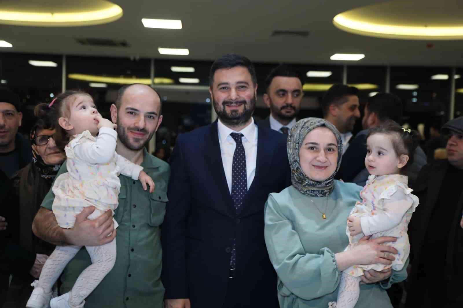 Kağıthane Belediyesi personeli geleneksel iftarda buluştu
Kağıthane Belediyesi personeli geleneksel iftarda buluştu