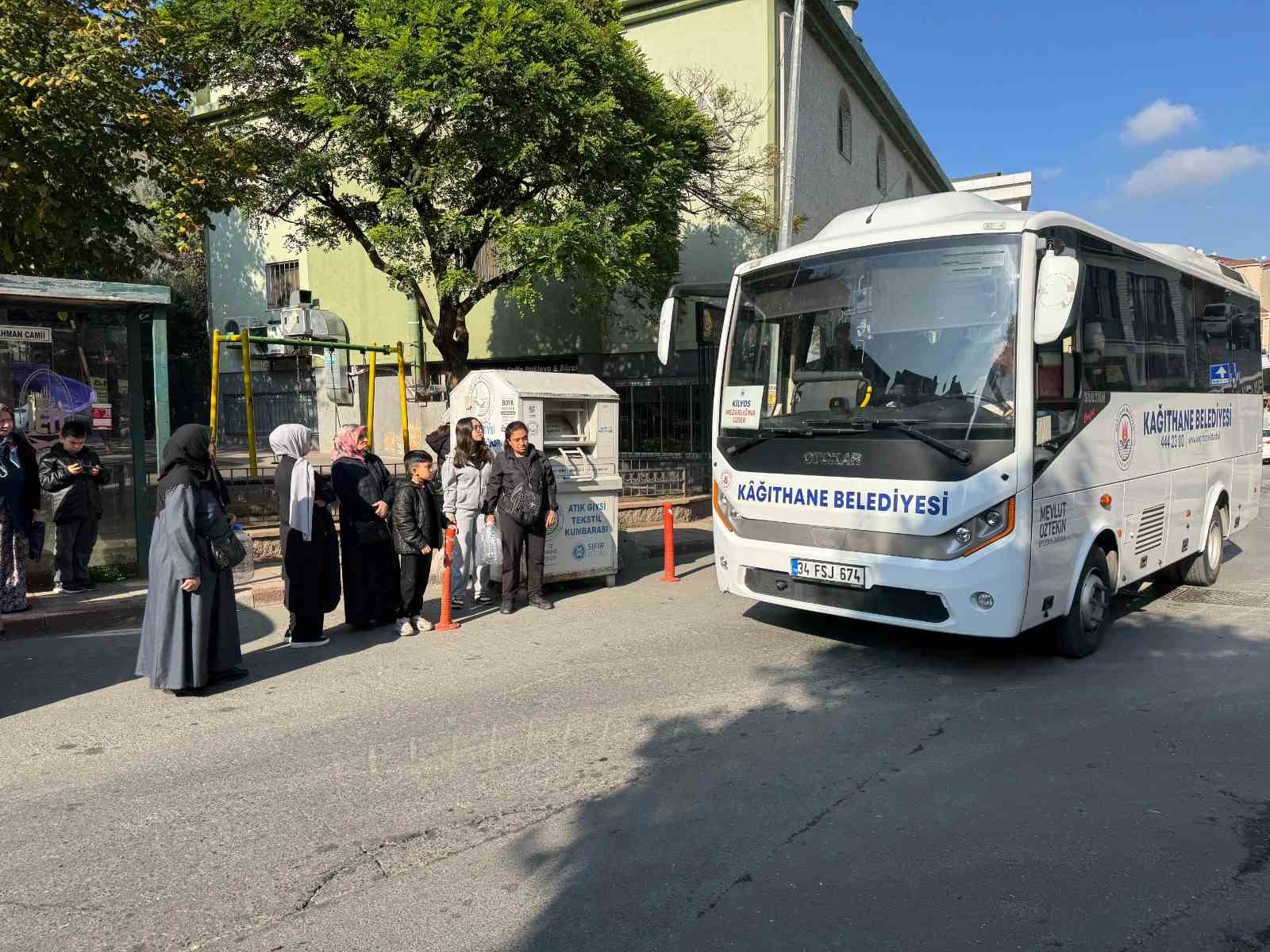 Kağıthane Belediyesi’nden kabir ziyaretlerine kolaylık
