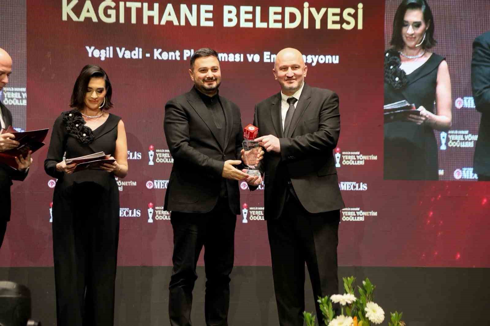 Kağıthane Belediyesi’ne Yerel Yönetimlerden anlamlı ödül
