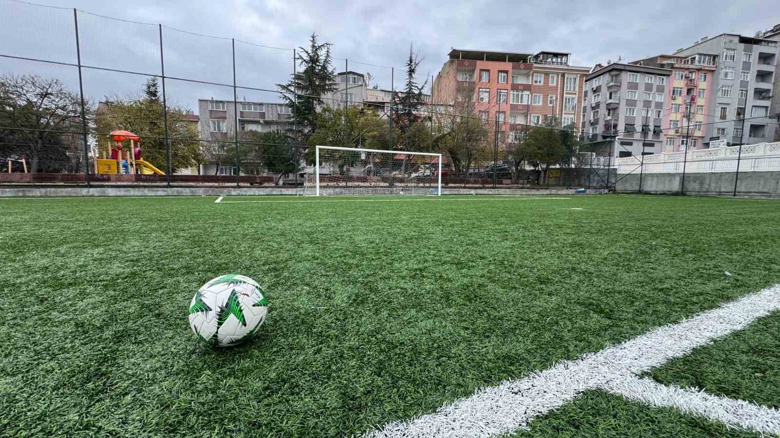 Kağıthane’de gençler için kültürel ve sportif faaliyet programları sürdürülüyor
