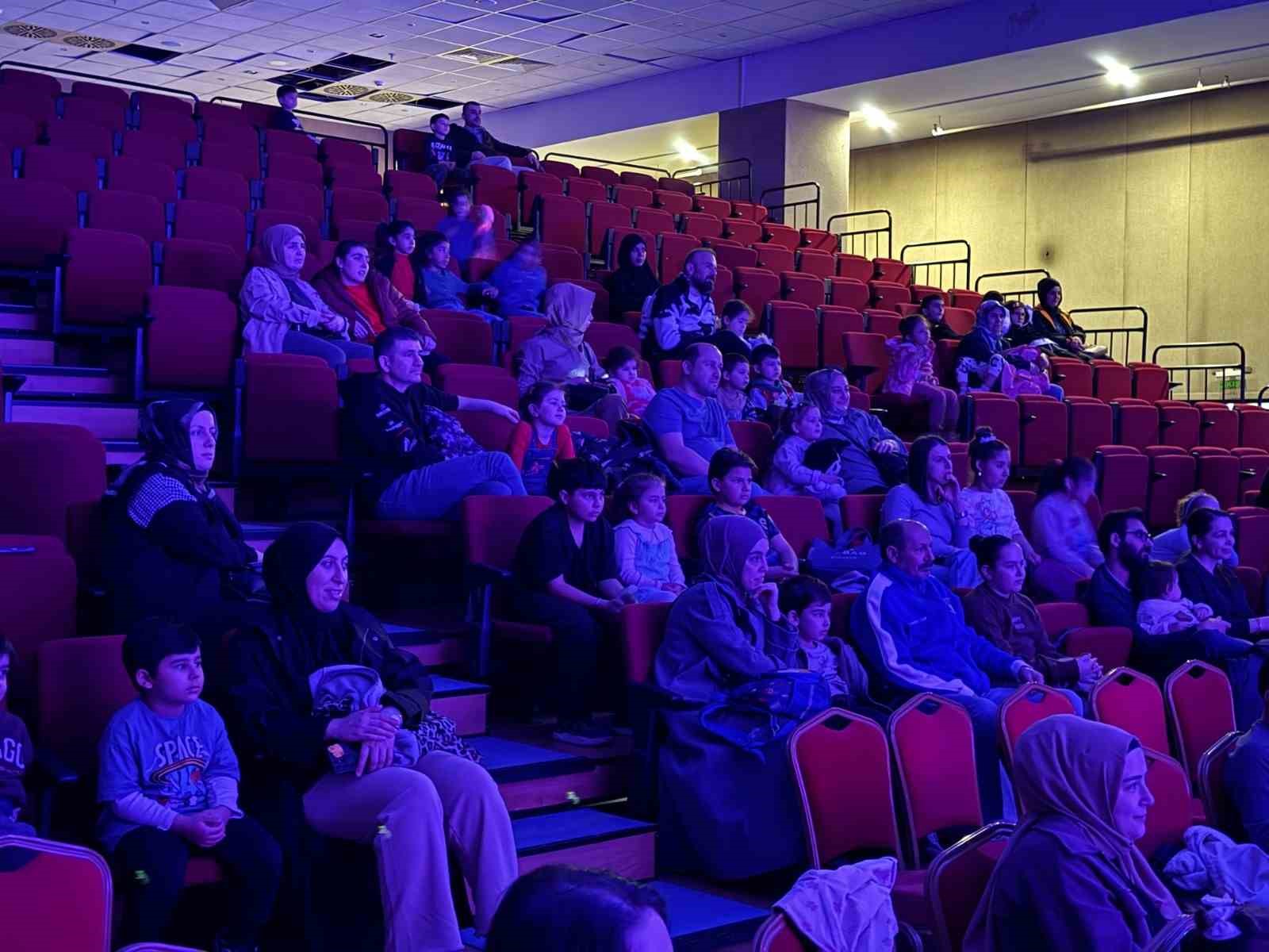 Kağıthane’de kültür ve sanat sezonu yoğun ilgi görüyor
