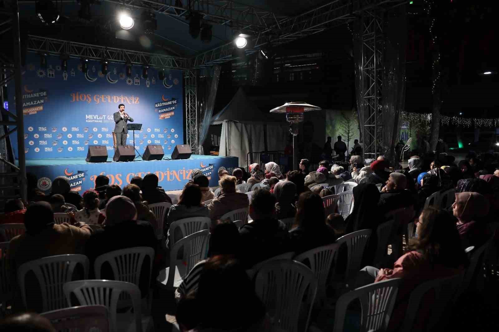 Kağıthane’de Ramazan’ın manevi iklimi meydana taşınıyor
Kağıthane’de Ramazan’ın manevi iklimi meydana taşınıyor