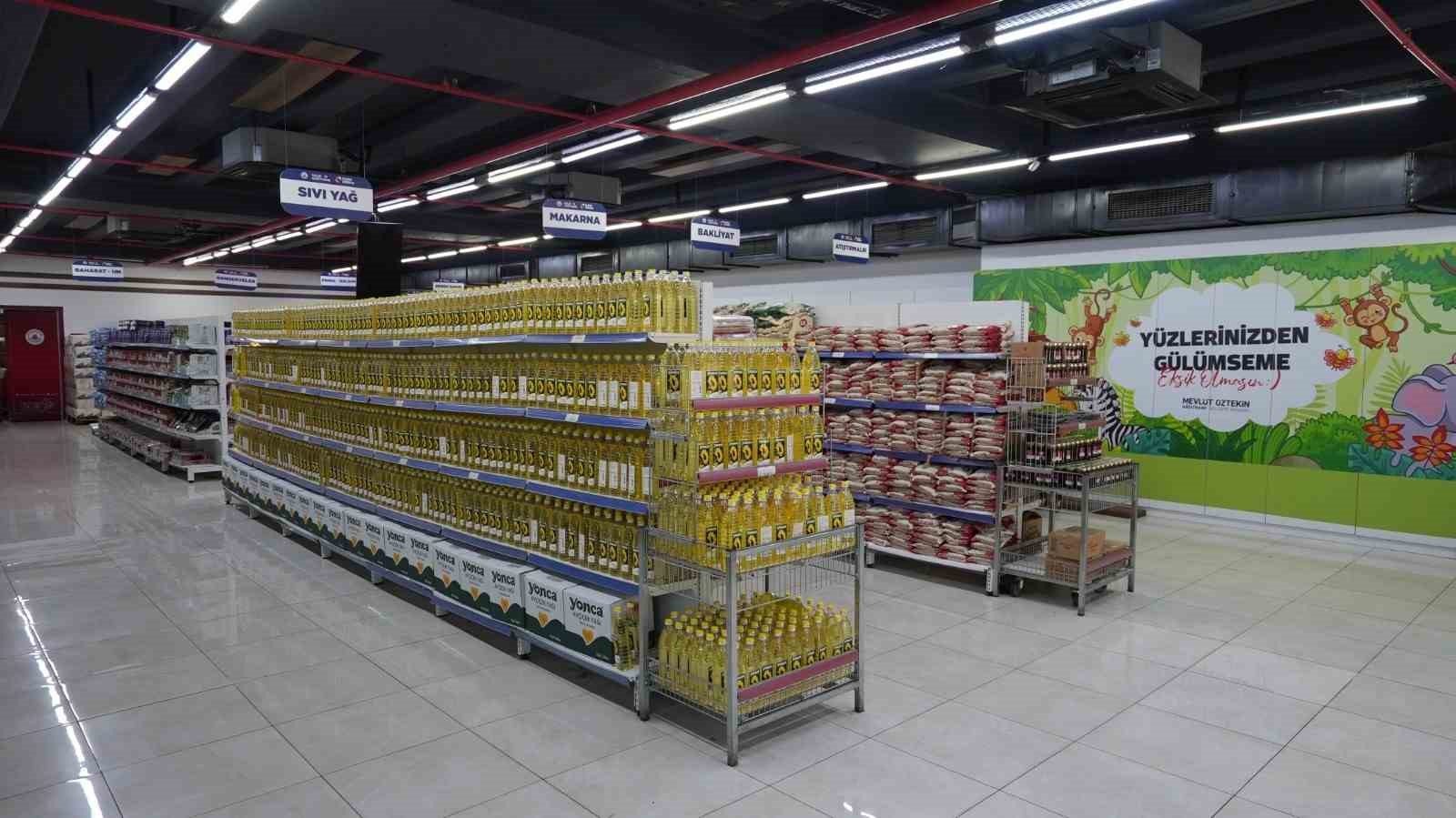 Kağıthane’de sosyal destek elden gönüle büyüyor
