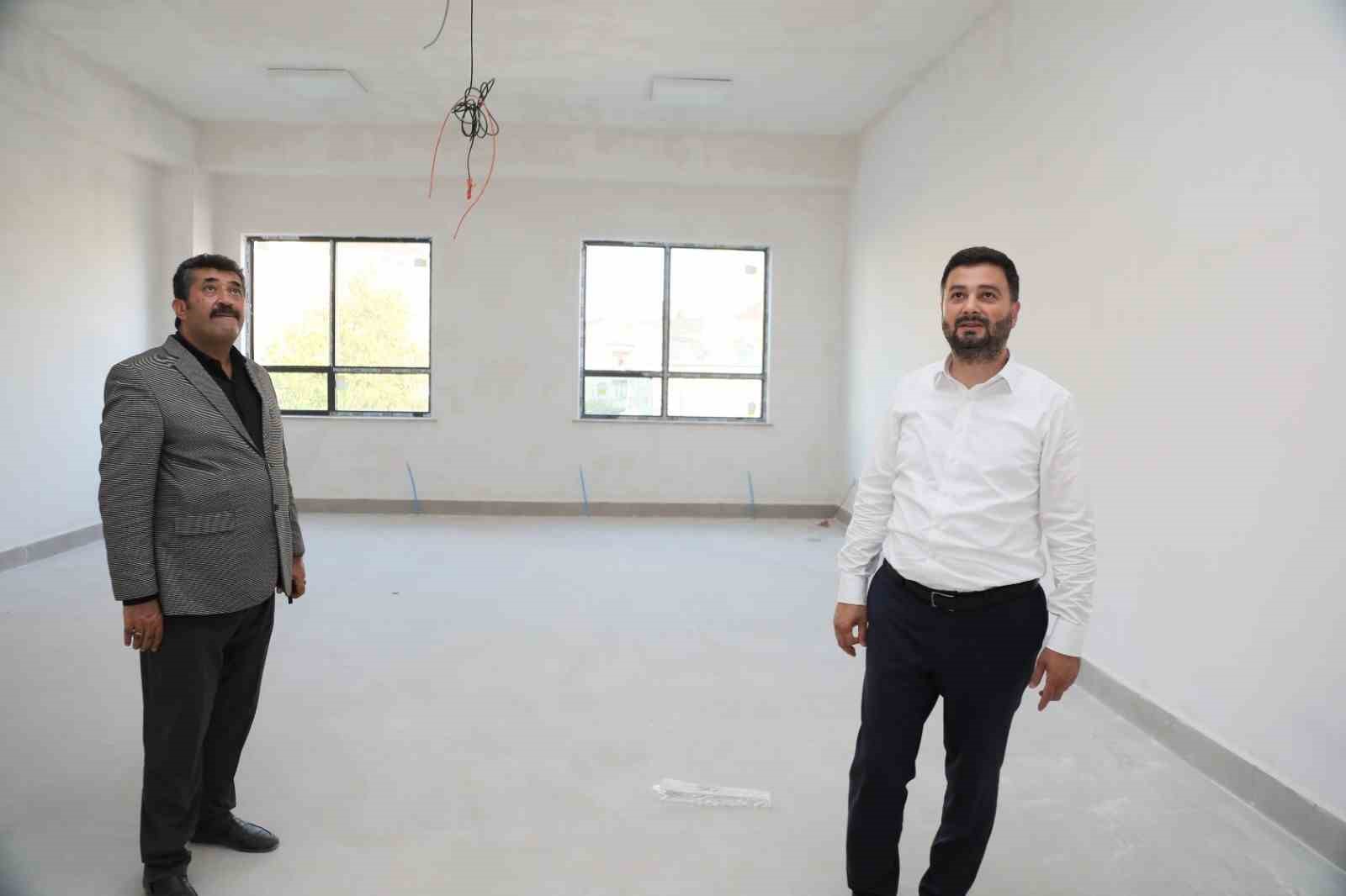 Kağıthane’ye iki yeni okul daha kazandırılıyor
Kağıthane’ye iki yeni okul daha kazandırılıyor