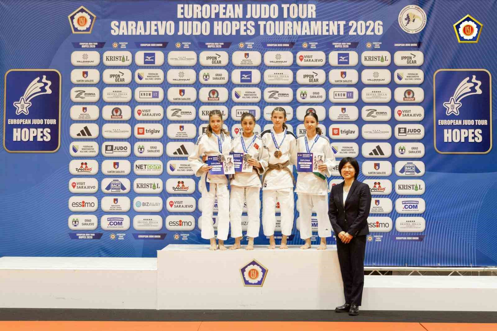 Kağıtspor’dan ulusal ve uluslararası arenada madalya yağmuru
