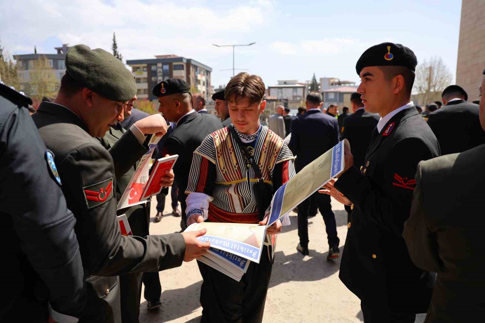 Kahramanmaraş’a İstiklal Madalyası’nın verilişinin 101. yılı kutlandı
Kahramanmaraş’a İstiklal Madalyası’nın verilişinin 101. yılı kutlandı