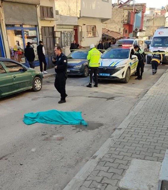 Kahramanmaraş’ta 6 yaşındaki çocuk kamyonetin altında can verdi
