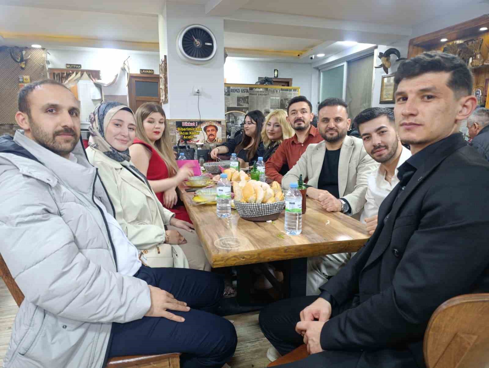 Kahramanmaraş’ta antibiyotik yerine kelle paça çorbası tercih ediliyor
Kahramanmaraş’ta antibiyotik yerine kelle paça çorbası tercih ediliyor