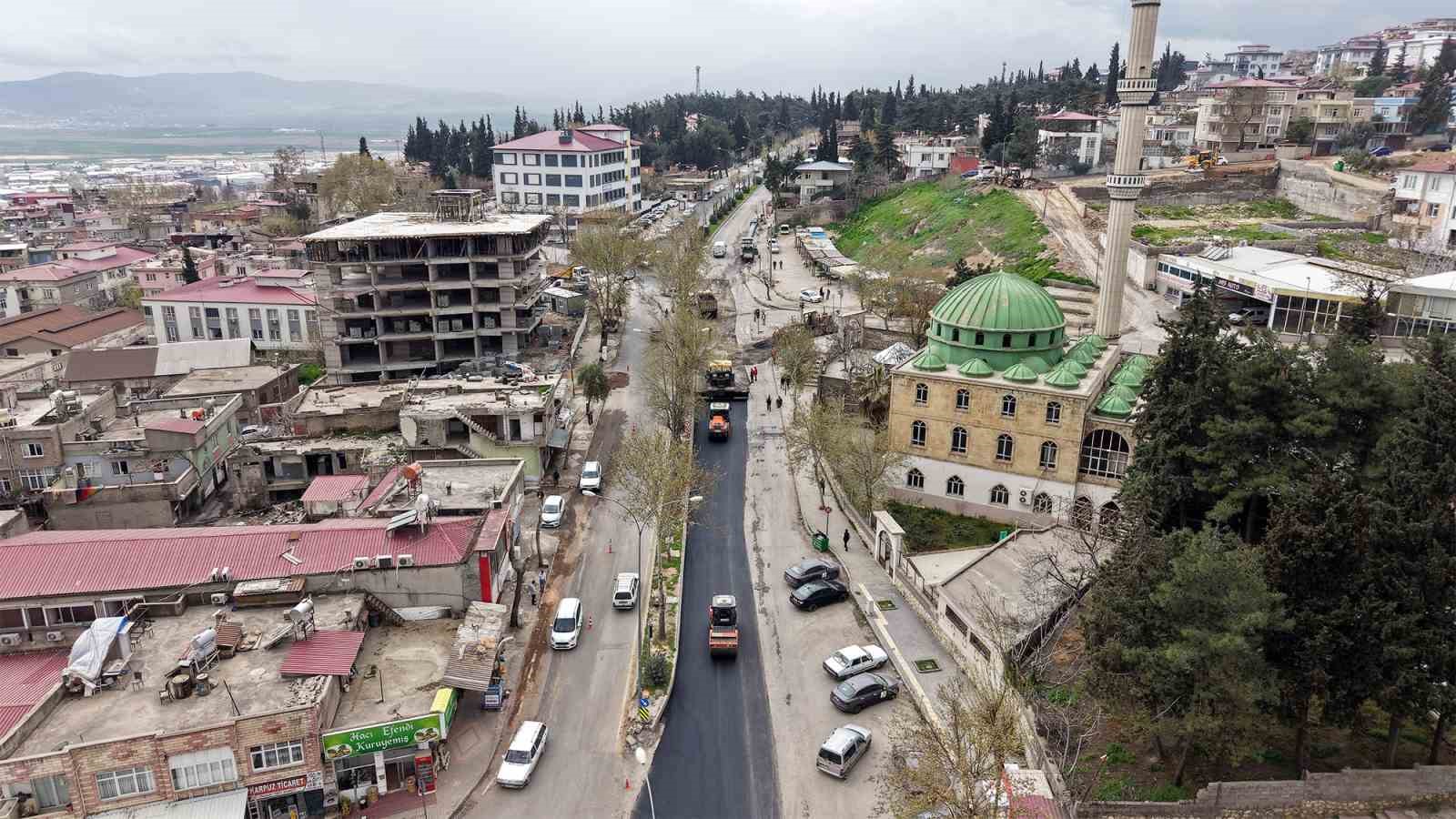 Kahramanmaraş’ta asfalt çalışmaları sürüyor

