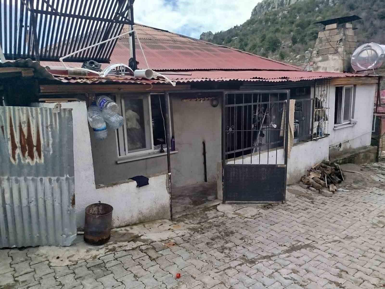 Kahramanmaraş’ta ikamet yangını
