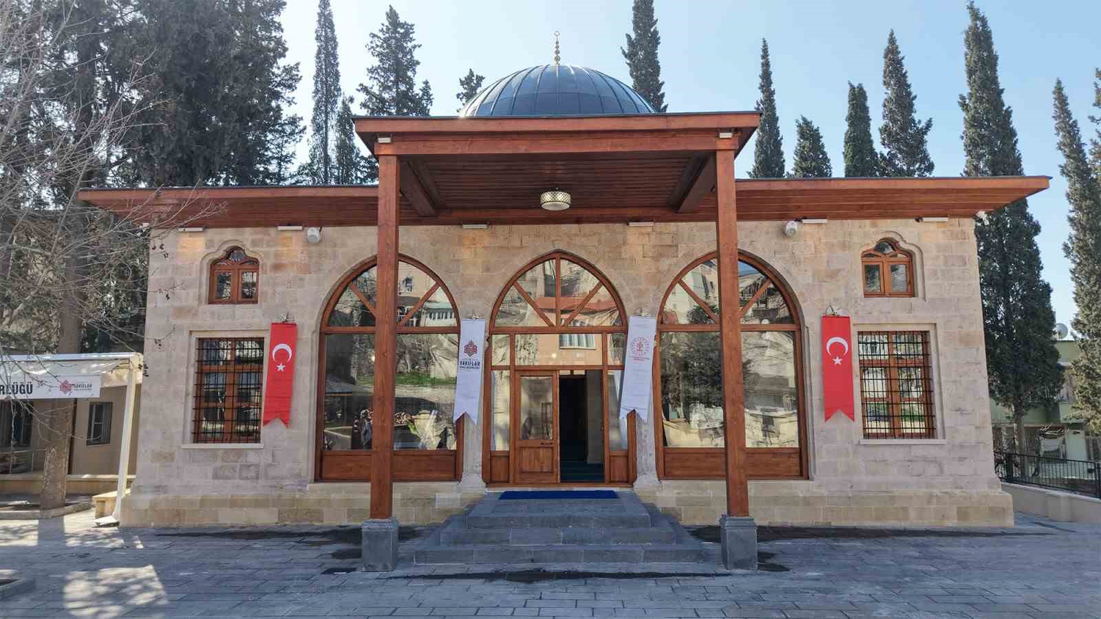 Kahramanmaraş’ta restorasyonu tamamlanan 5 cami daha ibadete açıldı
Kahramanmaraş’ta restorasyonu tamamlanan 5 cami daha ibadete açıldı