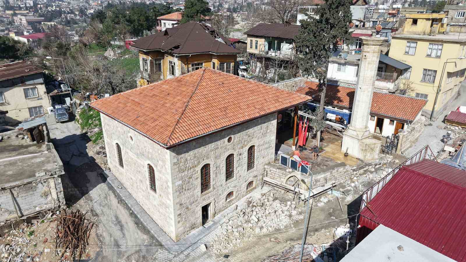Kahramanmaraş’ta restorasyonu tamamlanan 5 cami daha ibadete açıldı
Kahramanmaraş’ta restorasyonu tamamlanan 5 cami daha ibadete açıldı