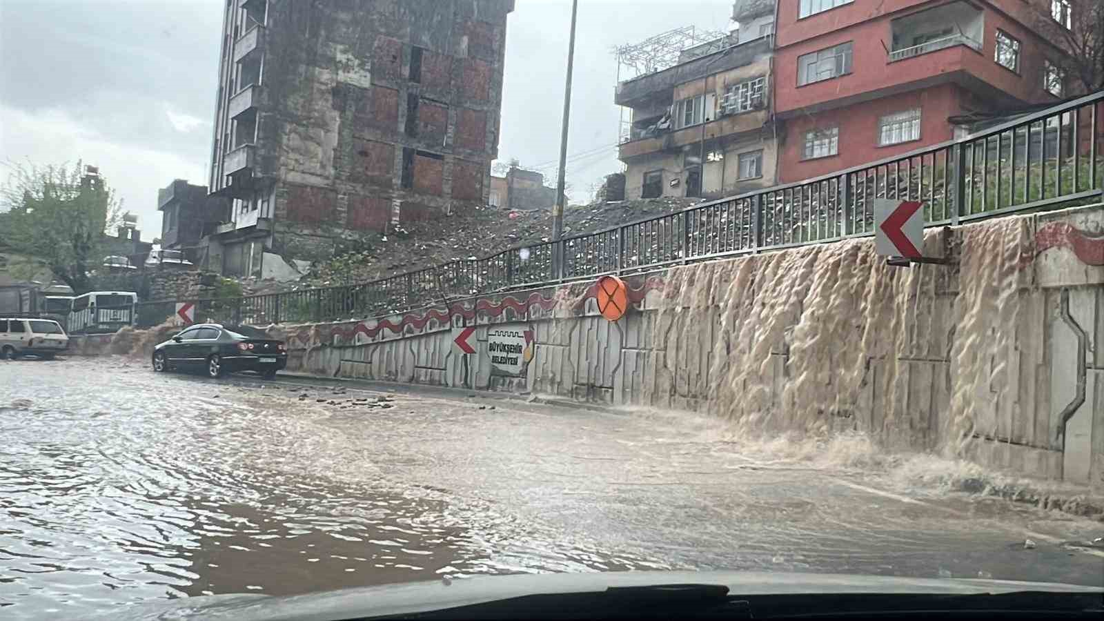 Kahramanmaraş’ta sağanak etkili oldu
