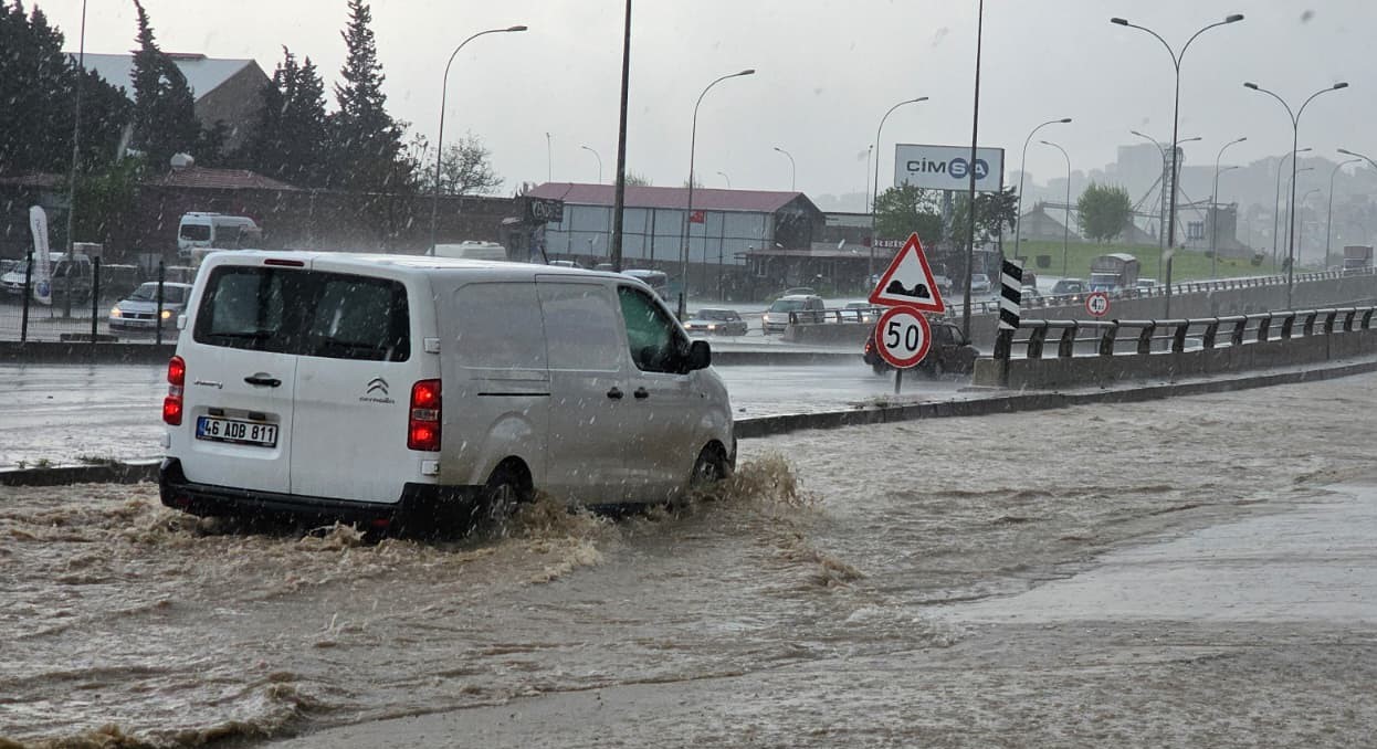 Kahramanmaraş’ta sağanak etkili oldu

