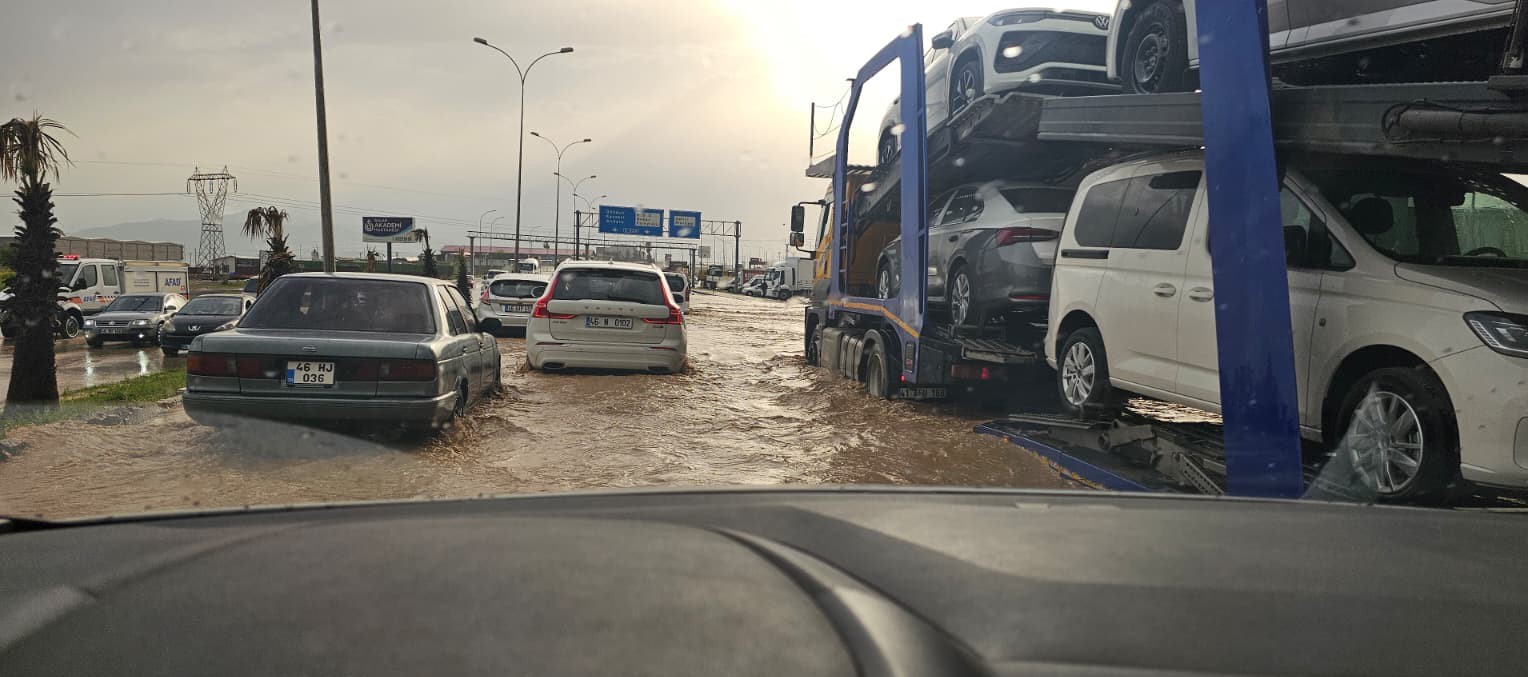Kahramanmaraş’ta sağanak etkili oldu
