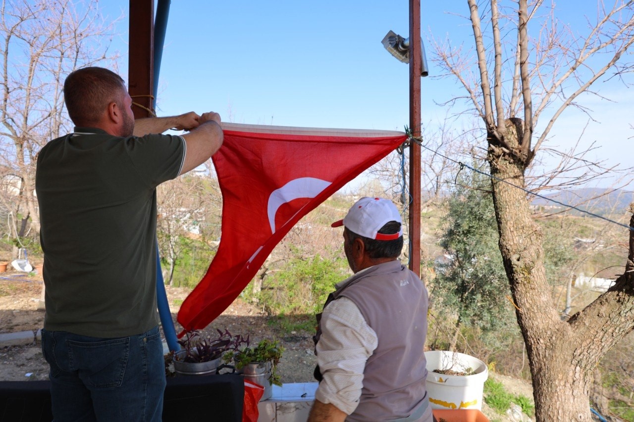 Kahramanmaraş’ta silah seslerini duyunca okula koşan baba yaşadıklarını anlattı
