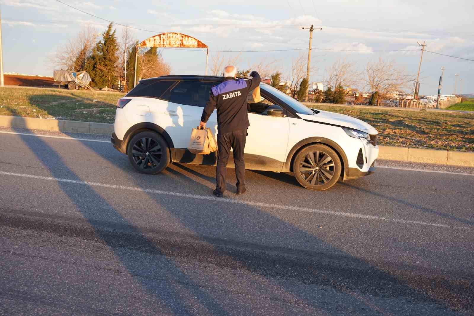 Kahta Belediyesi’nden iftara yetişemeyenlere kumanya desteği
