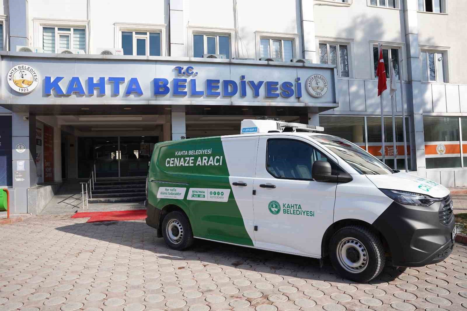 Kahta Belediyesi’nin araç filosu güçleniyor
