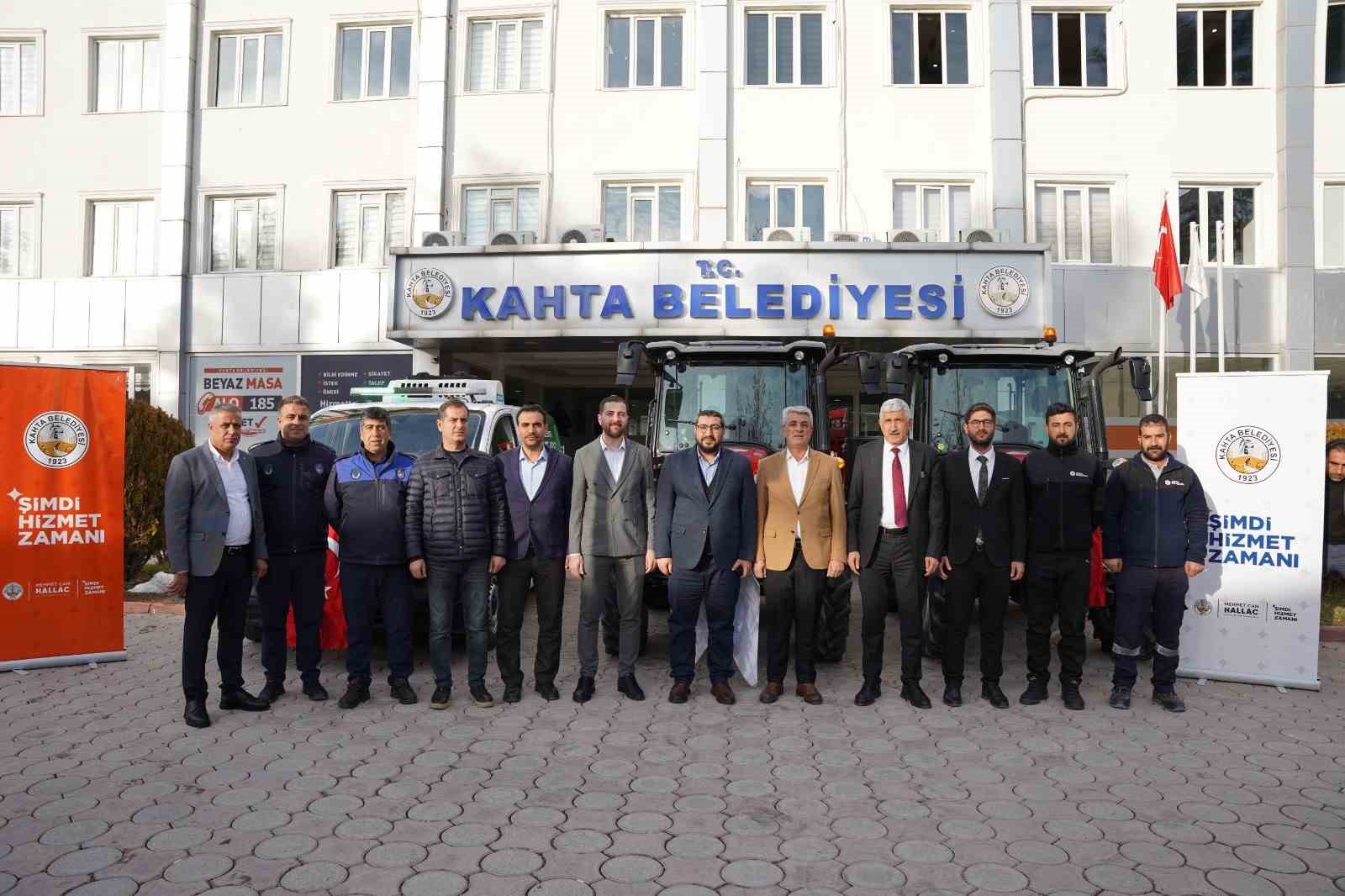 Kahta Belediyesi’nin araç filosu güçleniyor
