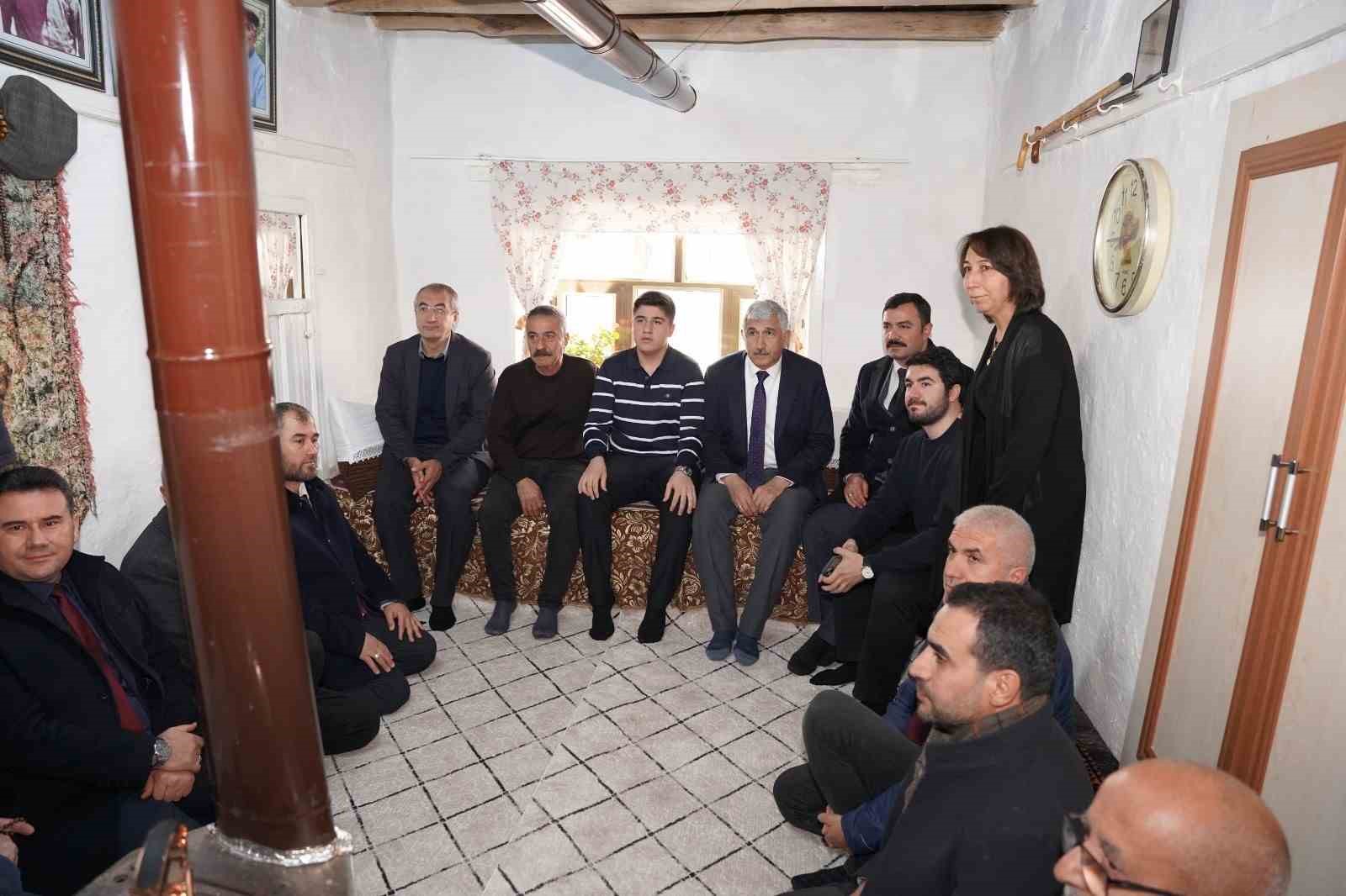 Kahta’da 6 Şubat depremlerinin yıl dönümünde anma programı
