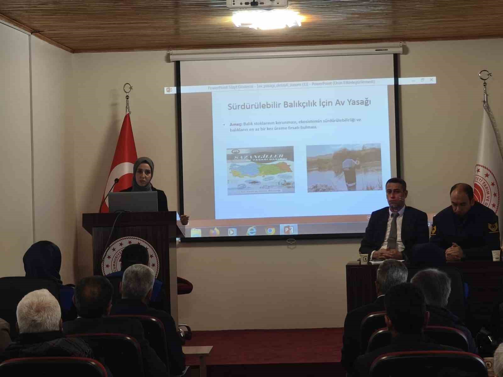 Kahta’da av yasağı öncesi kritik toplantı
Kahta’da av yasağı öncesi kritik toplantı