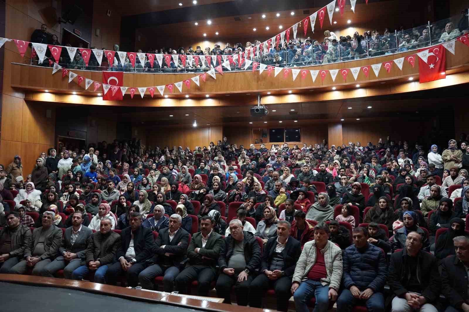Kahta’da Ömer Demirbağ vatandaşlarla buluştu
