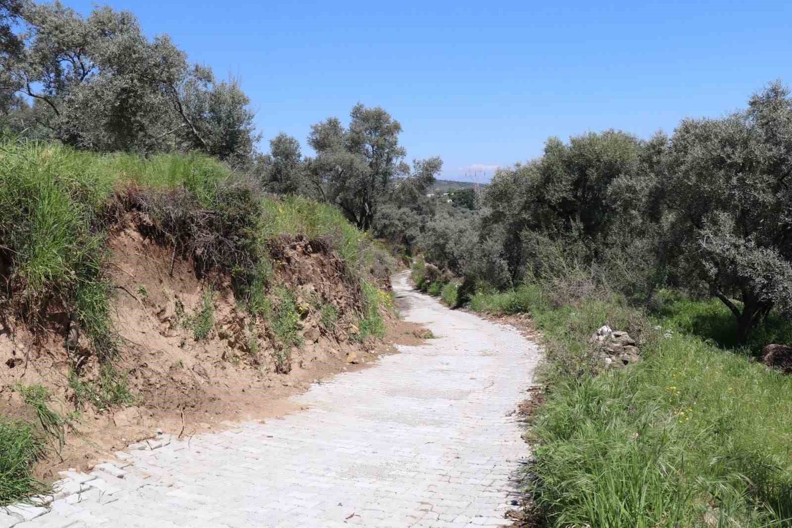 Kakkalan Mahallesi’nde yollar baştan sona yenilendi
