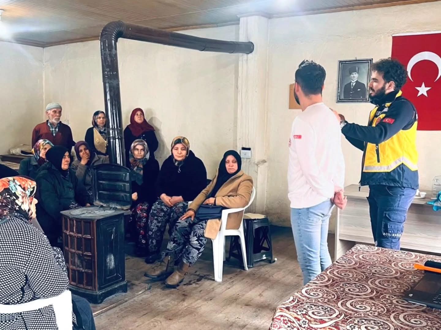 Kale’de mahalle mahalle ilk yardım seferberliği
