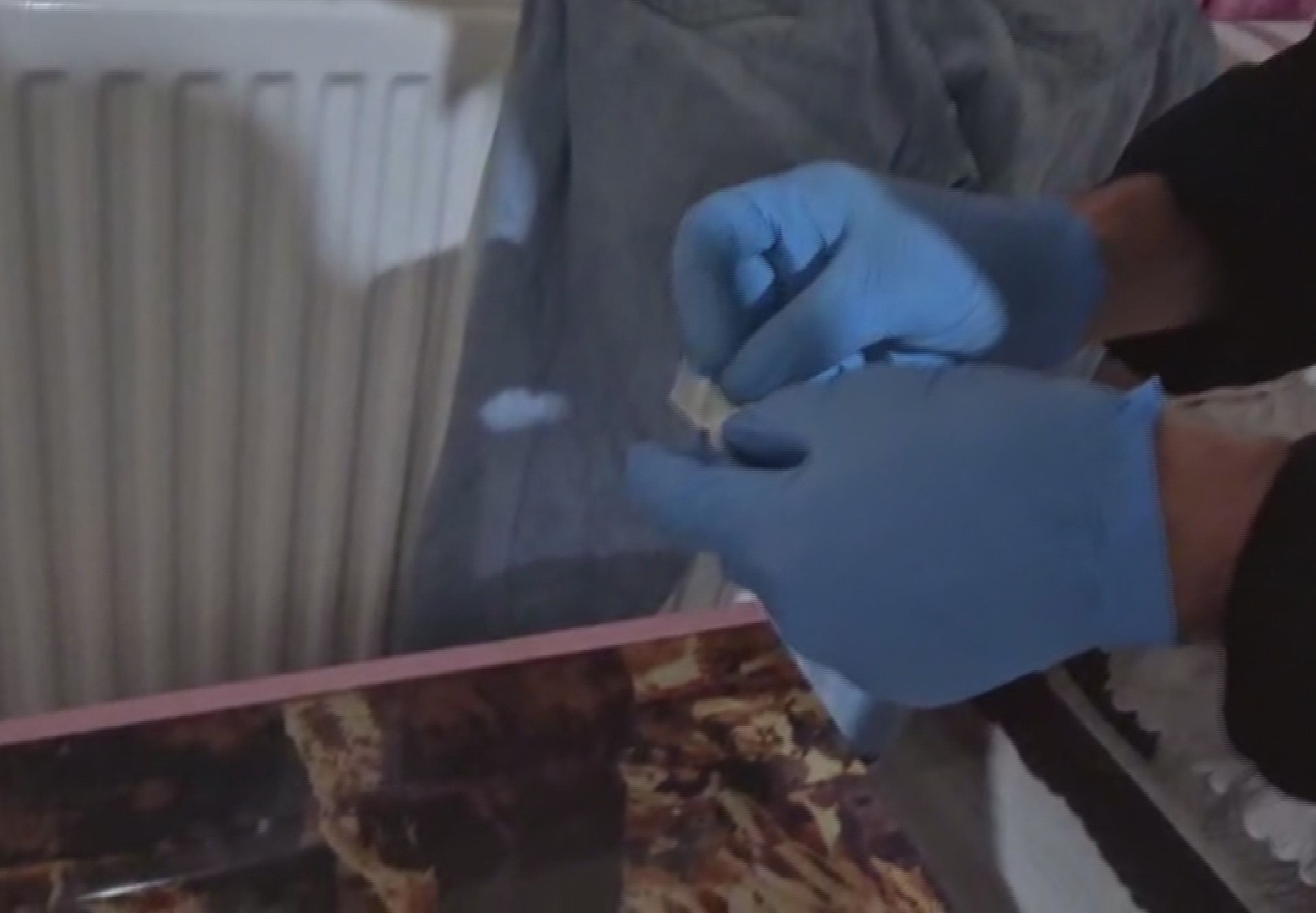 Kalorifer peteğinden uyuşturucu çıktı: 4 gözaltı
