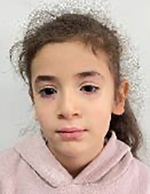 Kalp krizi sonucu vefat eden 6 yaşındaki Eylül’ün ailesi taziyeleri kabul etmeye başladı
