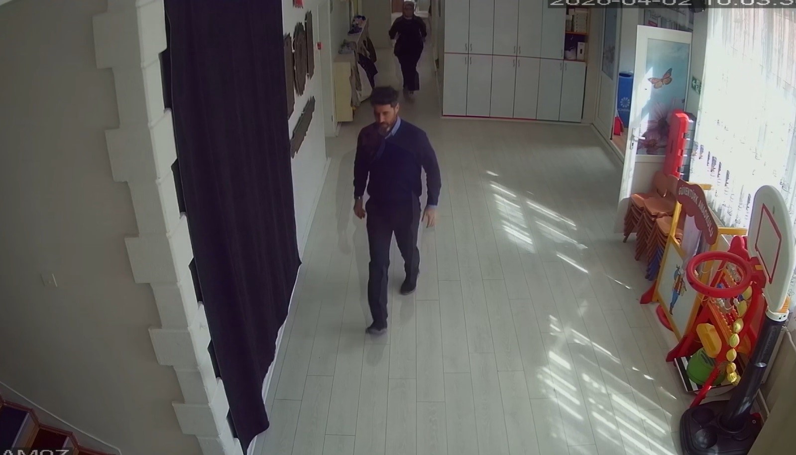 Kameradan gördü, hayat kurtarmaya böyle koştu
