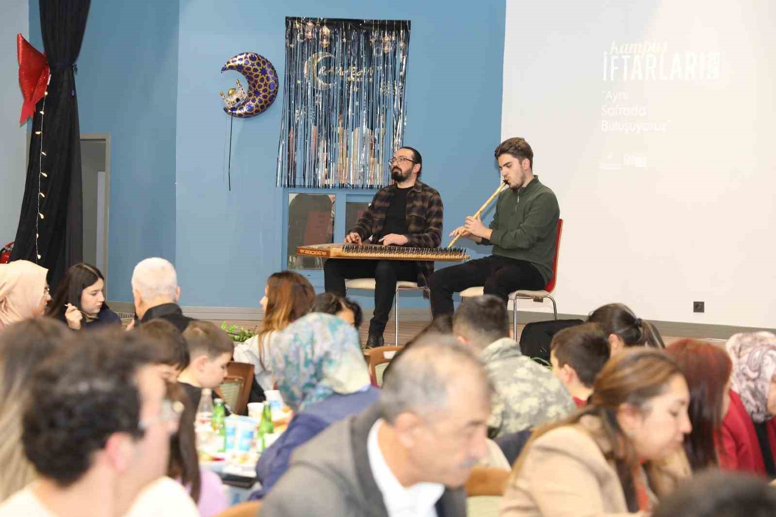 Kampüs iftarında IBAN kiralama tehlikesine dikkat çekildi
