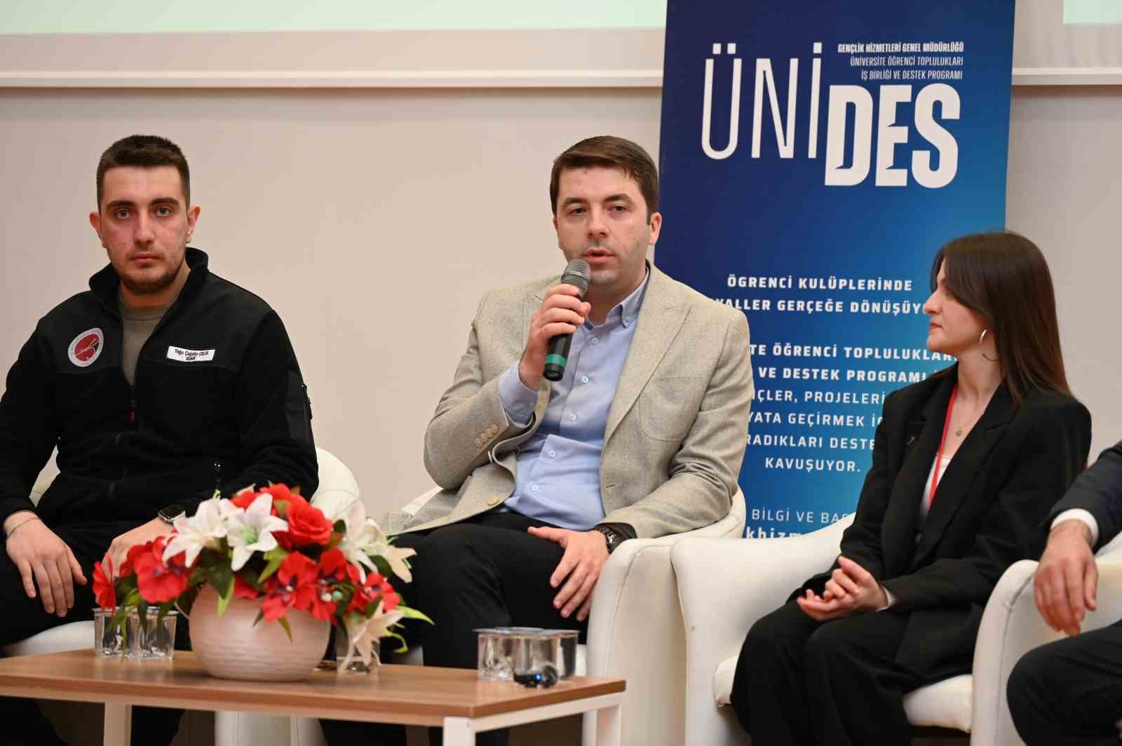 "Kampüs İftarları" etkinliği gençleri aynı sofrada buluşturdu
