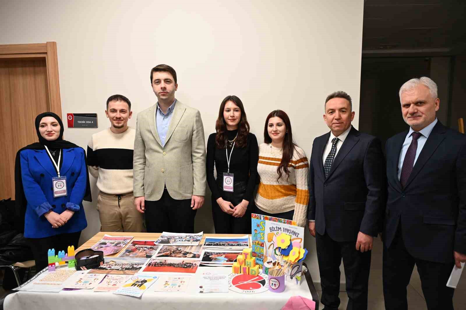 "Kampüs İftarları" etkinliği gençleri aynı sofrada buluşturdu
