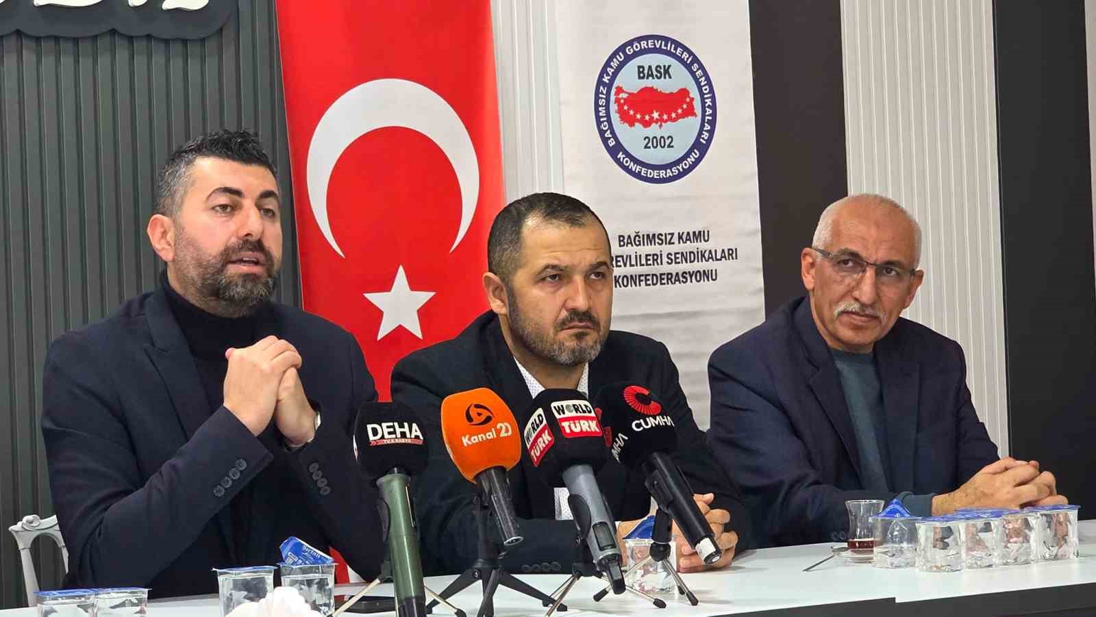 Kamu çalışanları ve emeklilerin sorunları gündeme taşıdı
