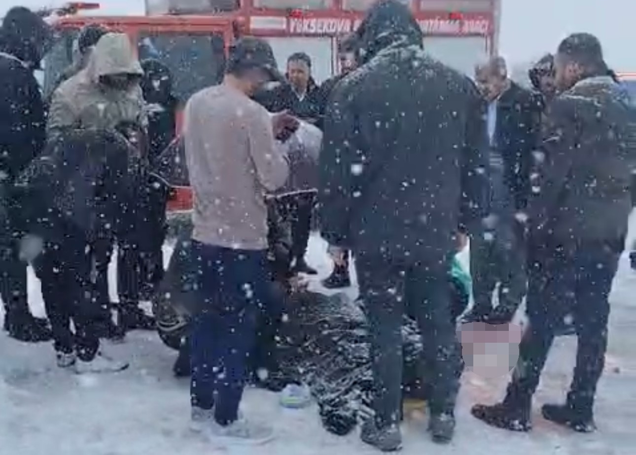 Kamyonetler kafa kafaya çarpıştı: 1 kişi hayatını kaybetti
