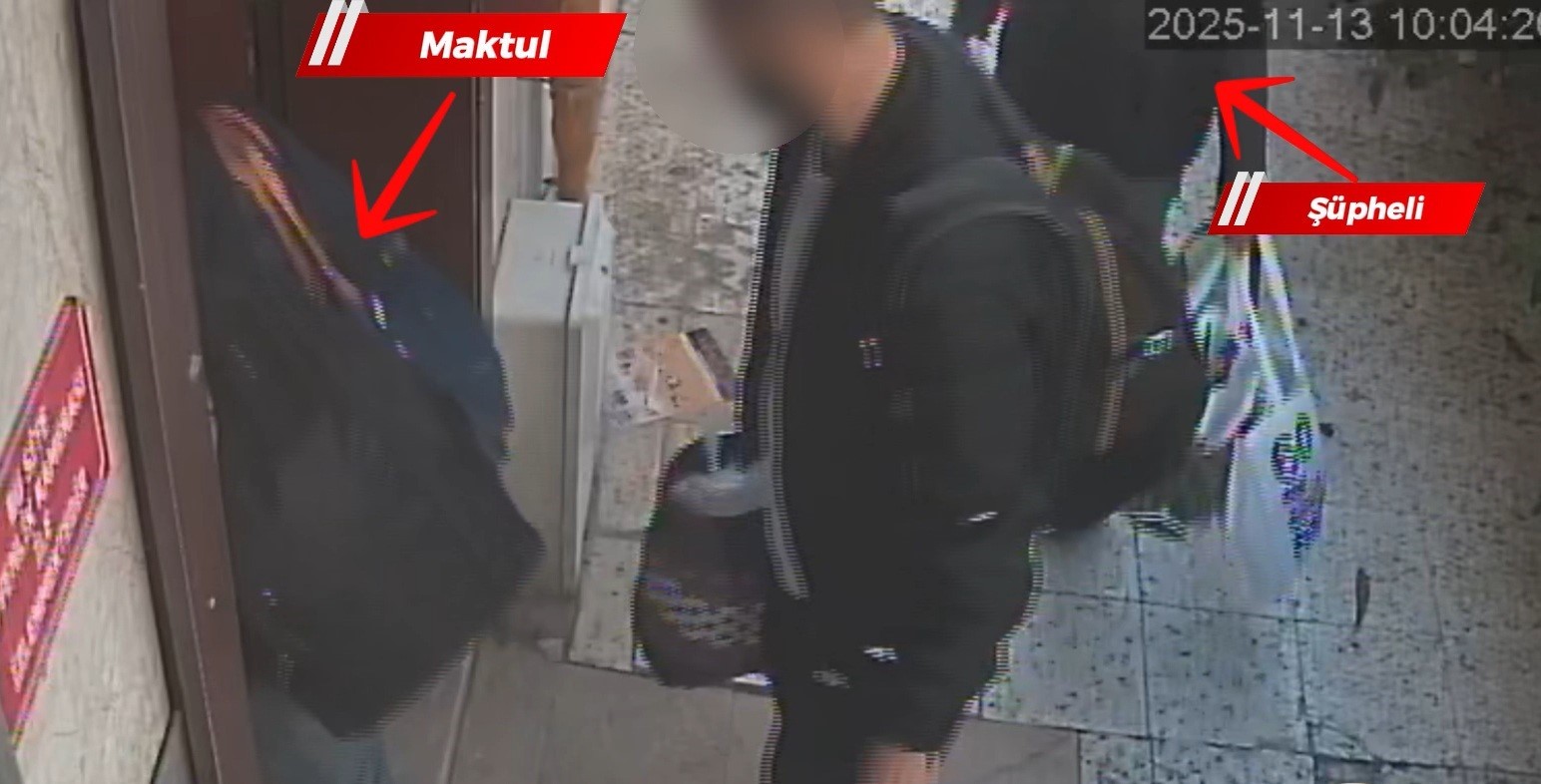 Kan lekesi, annesini öldüren zanlıyı ele verdi
