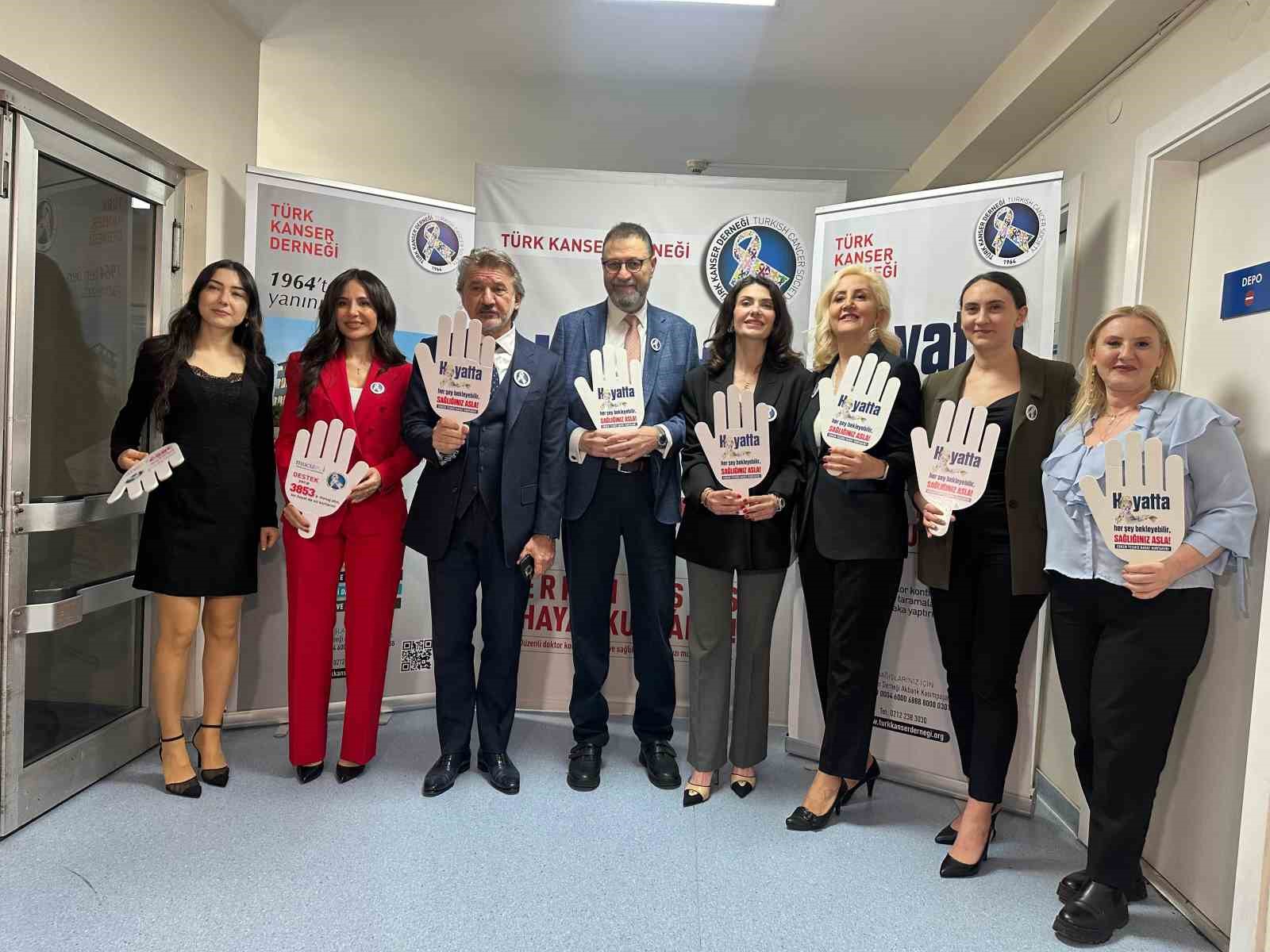 Kanserle mücadelede uzmanlardan kritik uyarı: "Stres, korku ve bastırılmış duygular kanseri tetikleyebilir"
