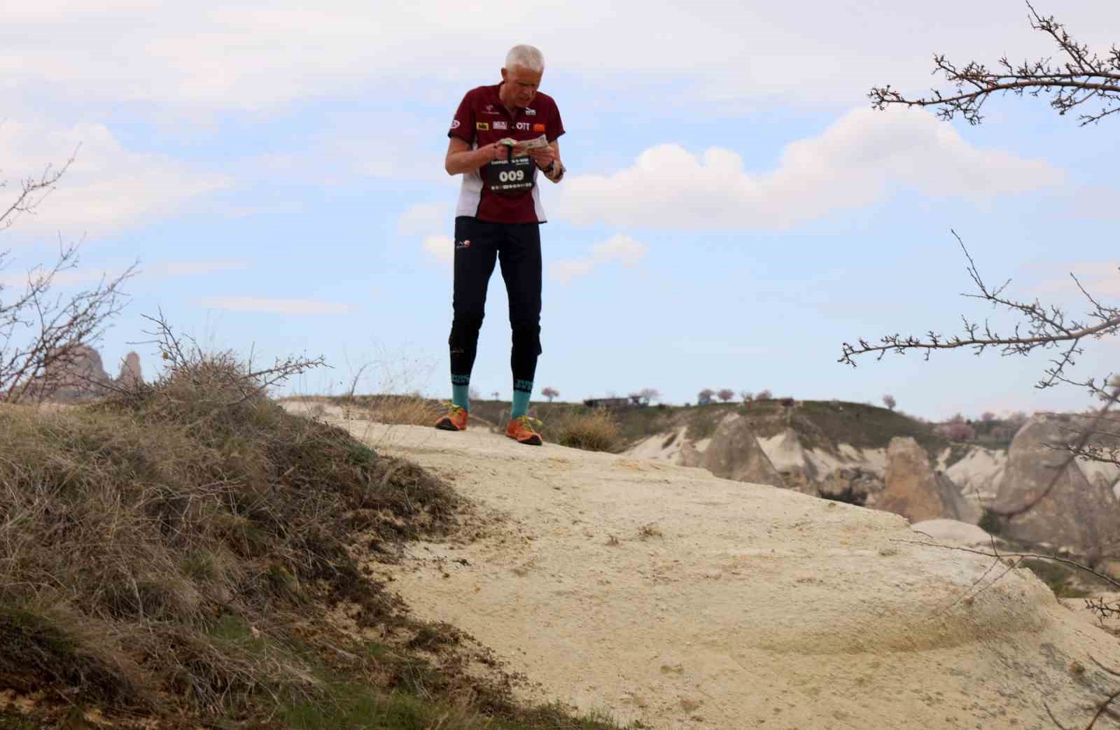 Kapadokya’da sporcular hem zamana hem zorlu doğa şartlarına meydan okudu
