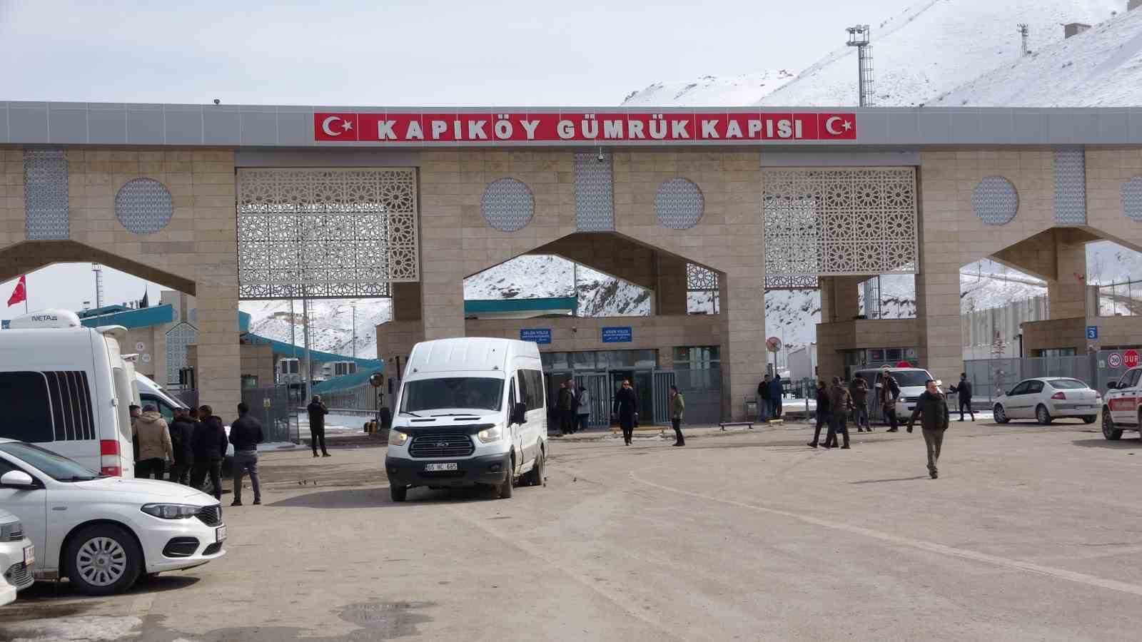 Kapıköy Gümrük Kapısı’nda geçişler kontrollü sürüyor
