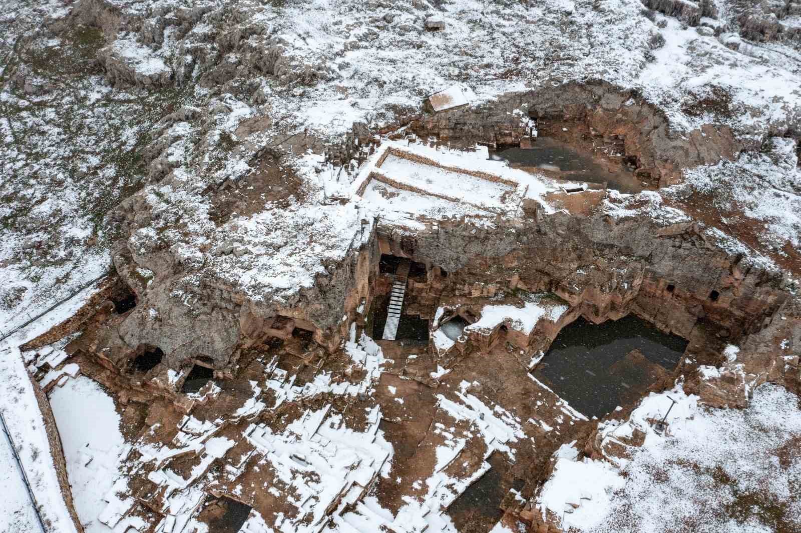 Kar altında tarihe tanıklık
