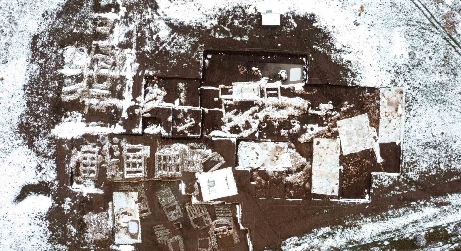 Kar altında tarihe tanıklık
