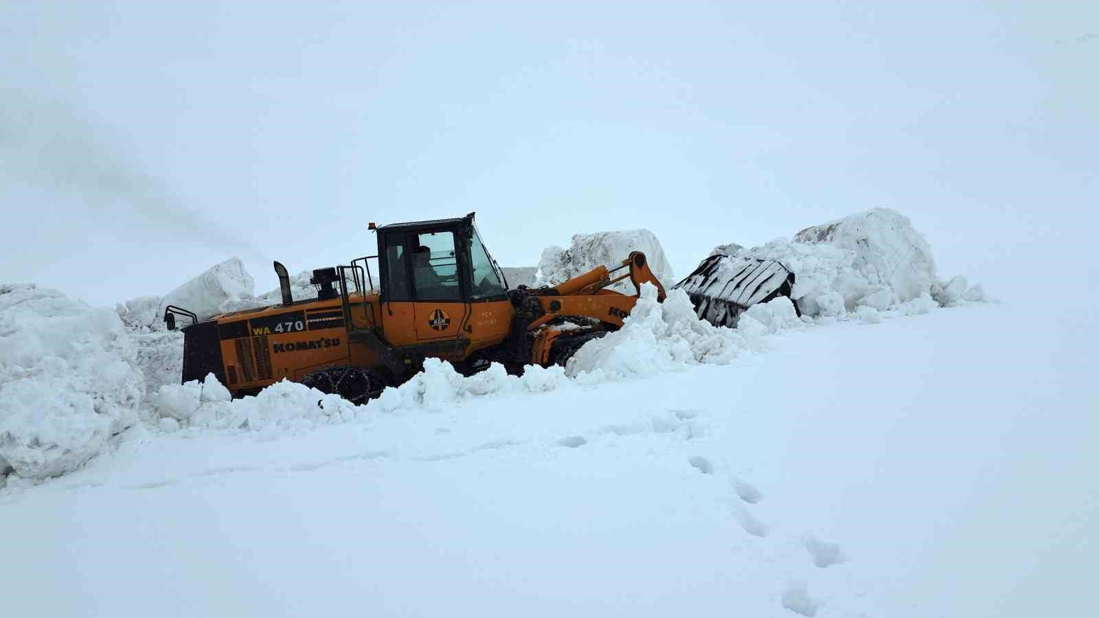 Kar esareti bitiyor: Bahçesaray yolu 3 ay sonra yeniden açılıyor
