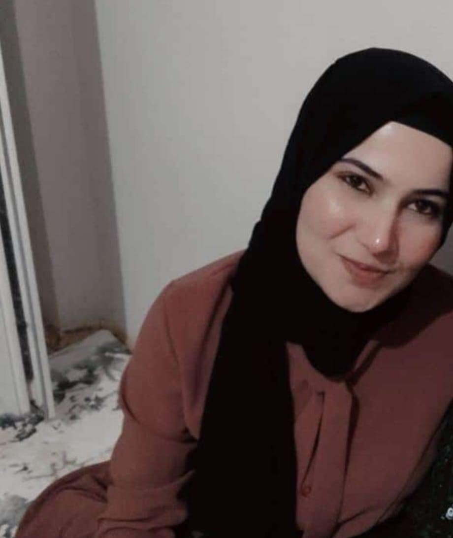 Kar kütlesinin altında kalarak hayatını kaybeden genç kız son yolculuğuna uğurlandı
